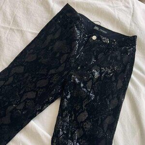 NWOT Zara Black Sequin Snakeskin Pattern High Rise Straight Leg Pants  – US 2